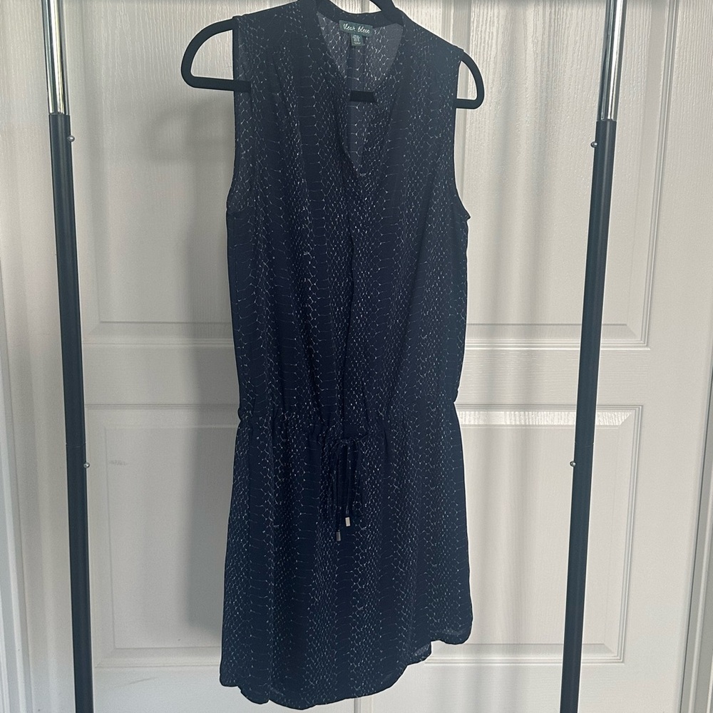 Sleeveless Navy Tunic Top Fleur Bleue
